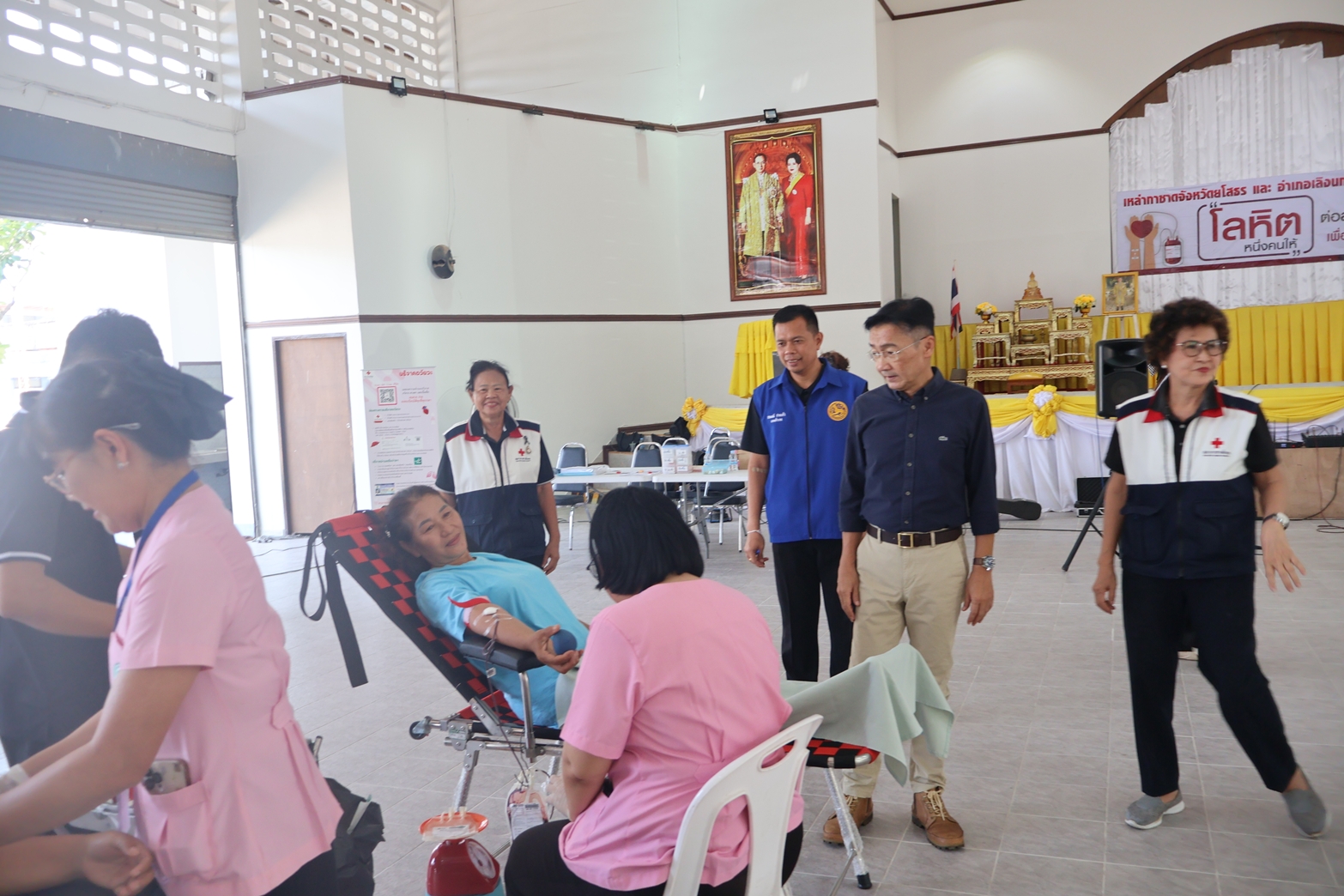 ผู้ว่าราชการจังหวัดยโสธร ลงพื้นที่เลิงนกทา ปลุกหัวใจอาสาบริจาคโลหิต ต่อลมหายใจเพื่อนมนุษย์ ยอดทะลุเป้ากว่า 4.4 หมื่นซีซี