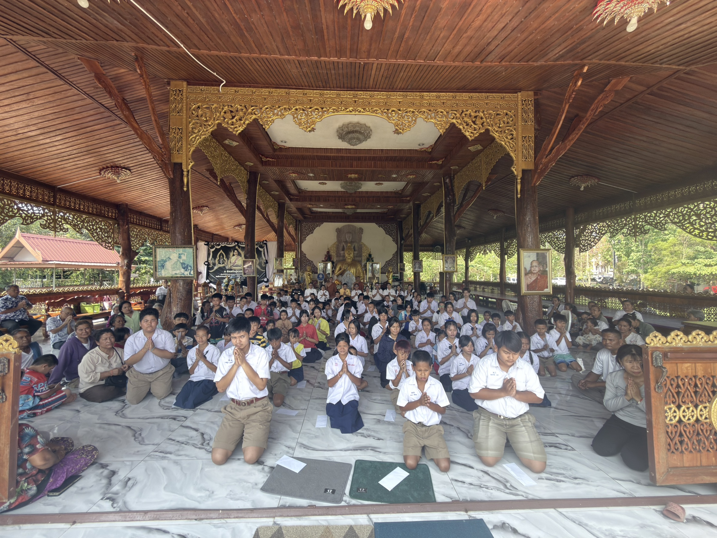 ยโสธรปั้นคนรับมือสังคมสูงวัย มอบทุนเด็กยากไร้ พร้อมเตือนสติผู้ปกครอง หยุดวงจรมือถือทำลายไอคิว